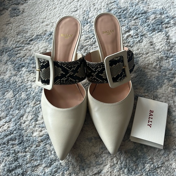 NEW Bally Jemina White Kitten Heel Size 39.5 (8.5) - Picture 1 of 8